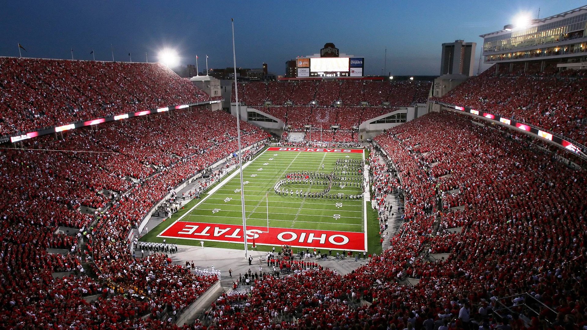 中超国足逆袭亚冠联赛 球迷信心恢复，中超与亚冠实行新规